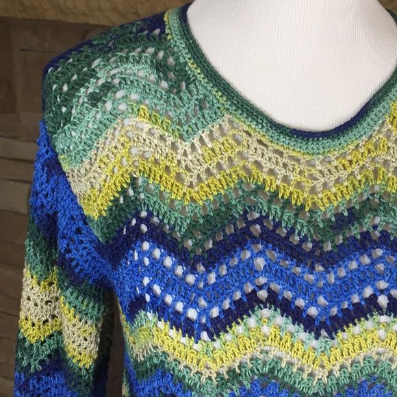 Handmade Crochet Women's Sweater Size L-XL - Picture 3 of 7
